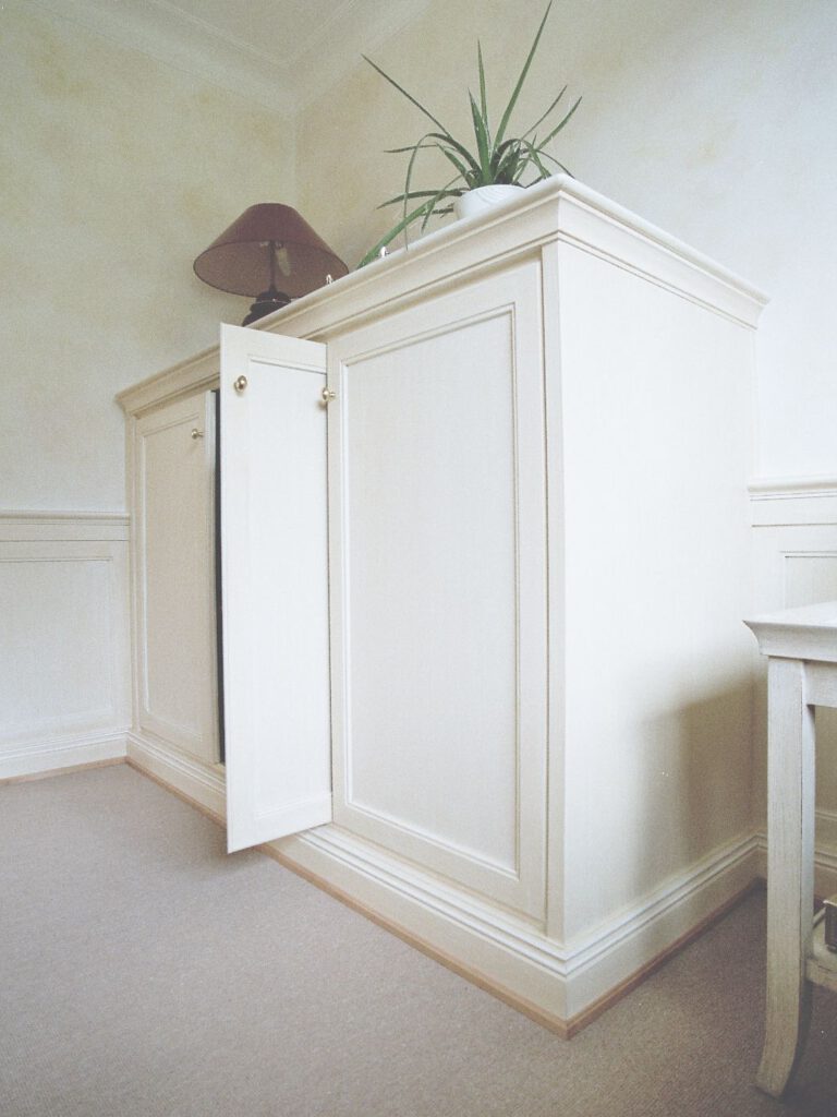 Fernsehschrank TV-Schrank